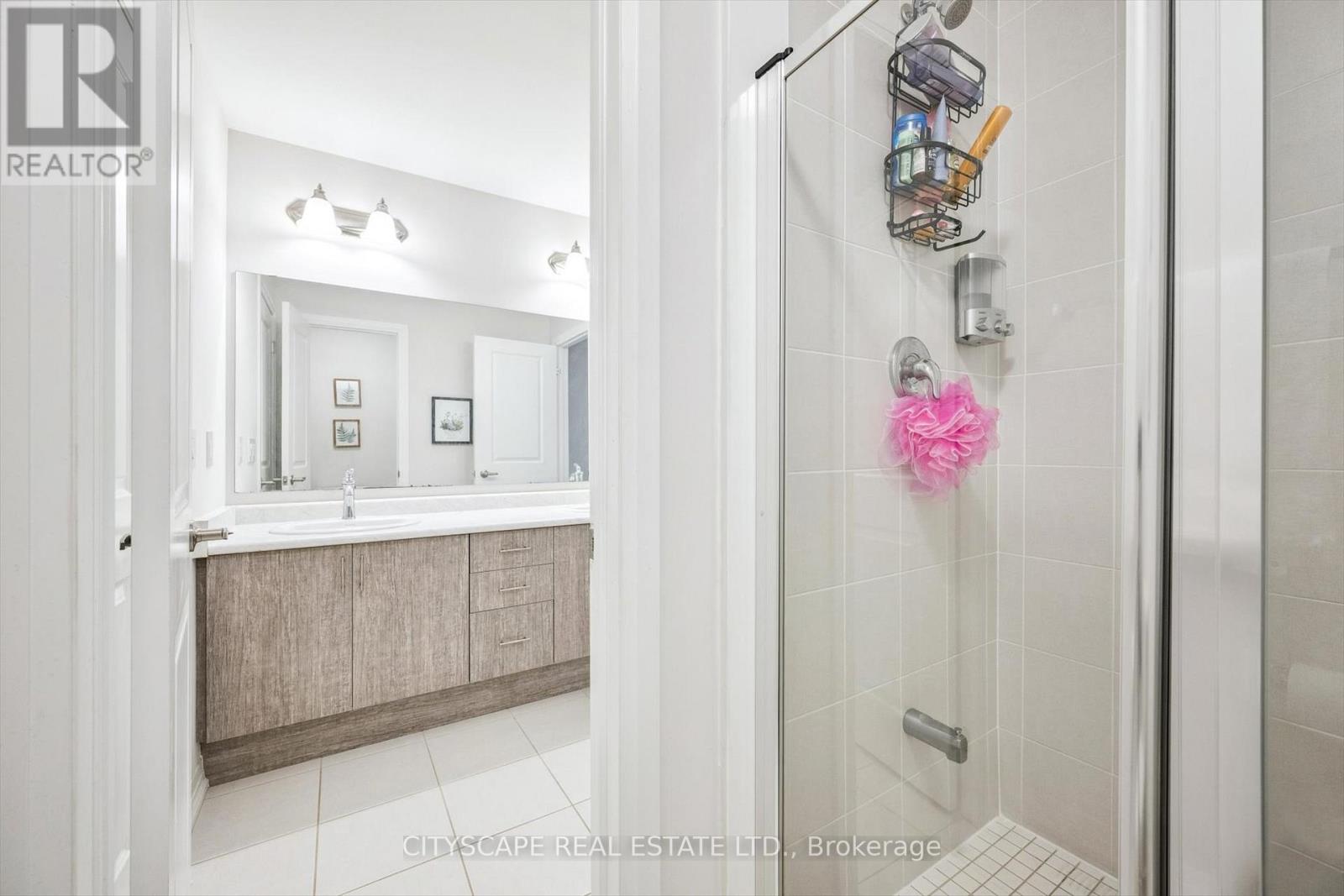 43 Blackburn Street, Cambridge, Ontario  N1S 0E1 - Photo 35 - X12467218