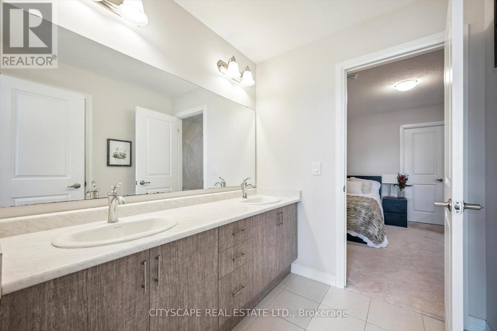 43 Blackburn Street, Cambridge, Ontario  N1S 0E1 - Photo 36 - X12467218