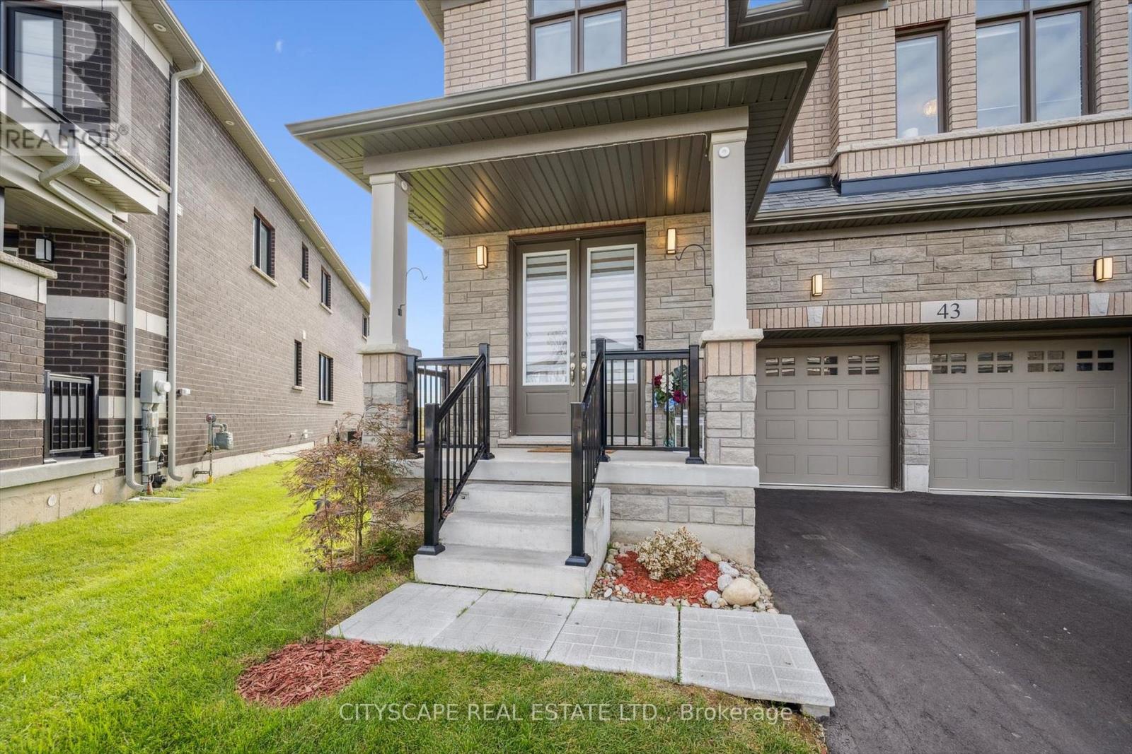43 Blackburn Street, Cambridge, Ontario  N1S 0E1 - Photo 4 - X12467218