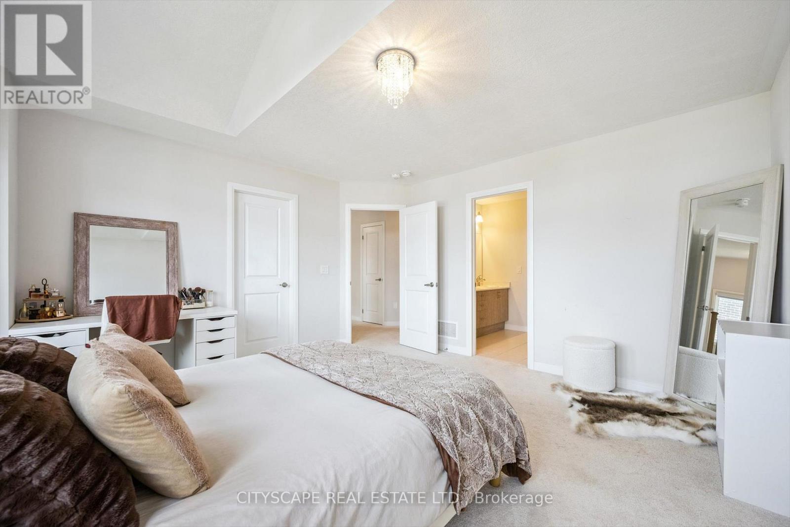 43 Blackburn Street, Cambridge, Ontario  N1S 0E1 - Photo 38 - X12467218