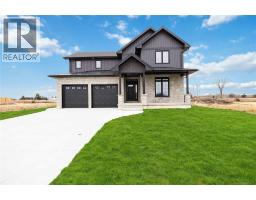 3527 PAUL CRESCENT, Plympton-Wyoming, Ontario