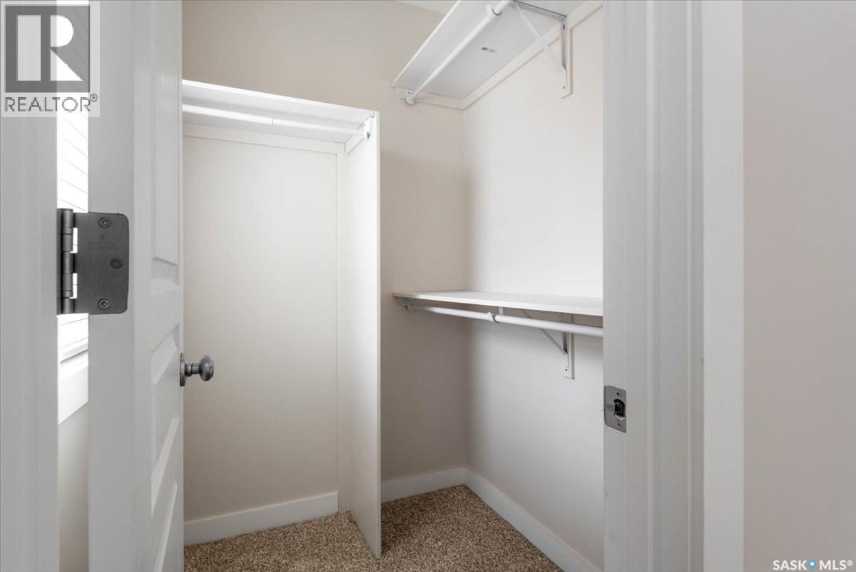 4562 James Hill Road, Regina, Saskatchewan  S4W 0K8 - Photo 11 - SK021053