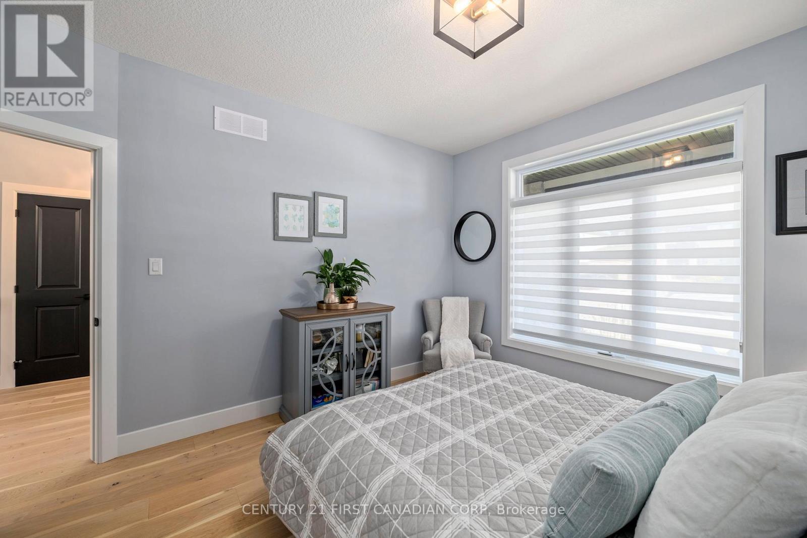 4103 Campbell Street, London South, Ontario  N6P 0H5 - Photo 9 - X12412462