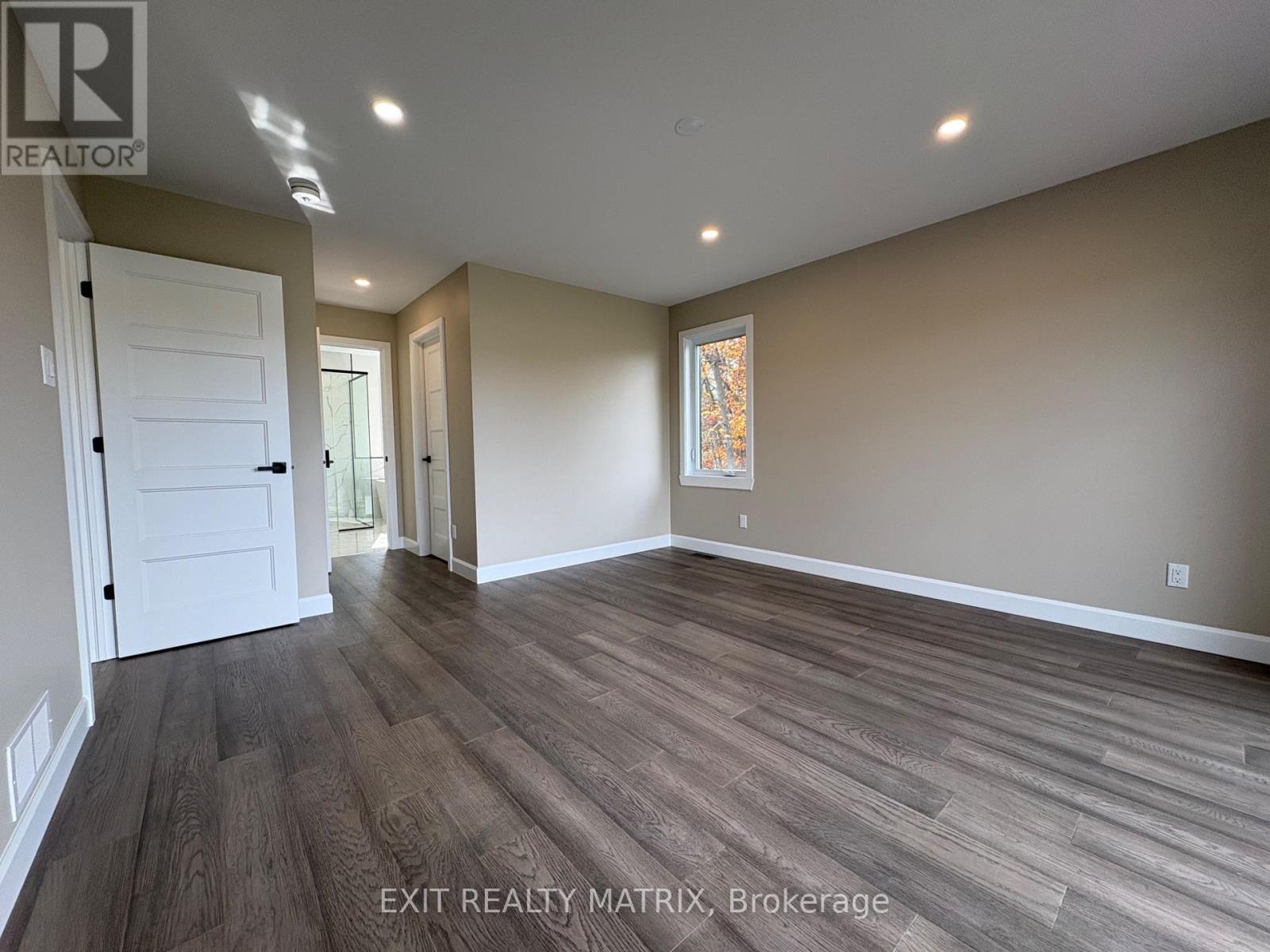 170 Gascon Street E, Alfred And Plantagenet, Ontario  K0B 1J0 - Photo 16 - X12467617