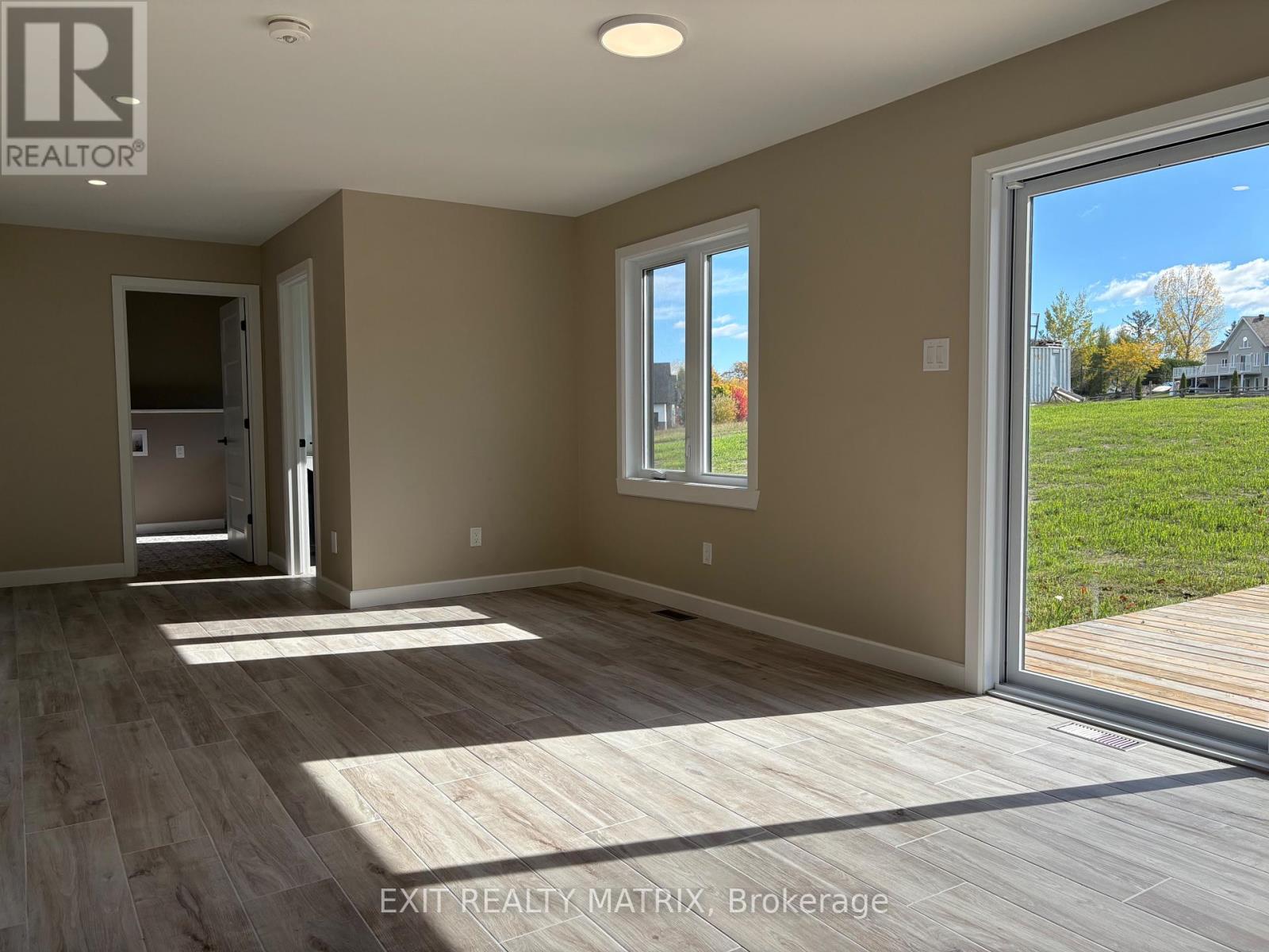 170 Gascon Street E, Alfred And Plantagenet, Ontario  K0B 1J0 - Photo 11 - X12467617