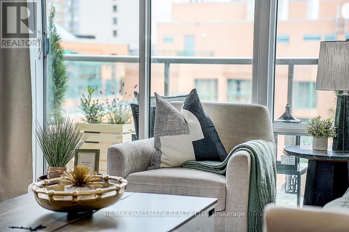 819 - 1 Bedford Road, Toronto, Ontario  M5R 2B5 - Photo 12 - C12467599