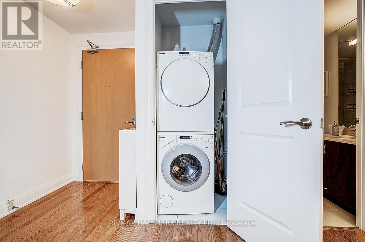 819 - 1 Bedford Road, Toronto, Ontario  M5R 2B5 - Photo 32 - C12467599