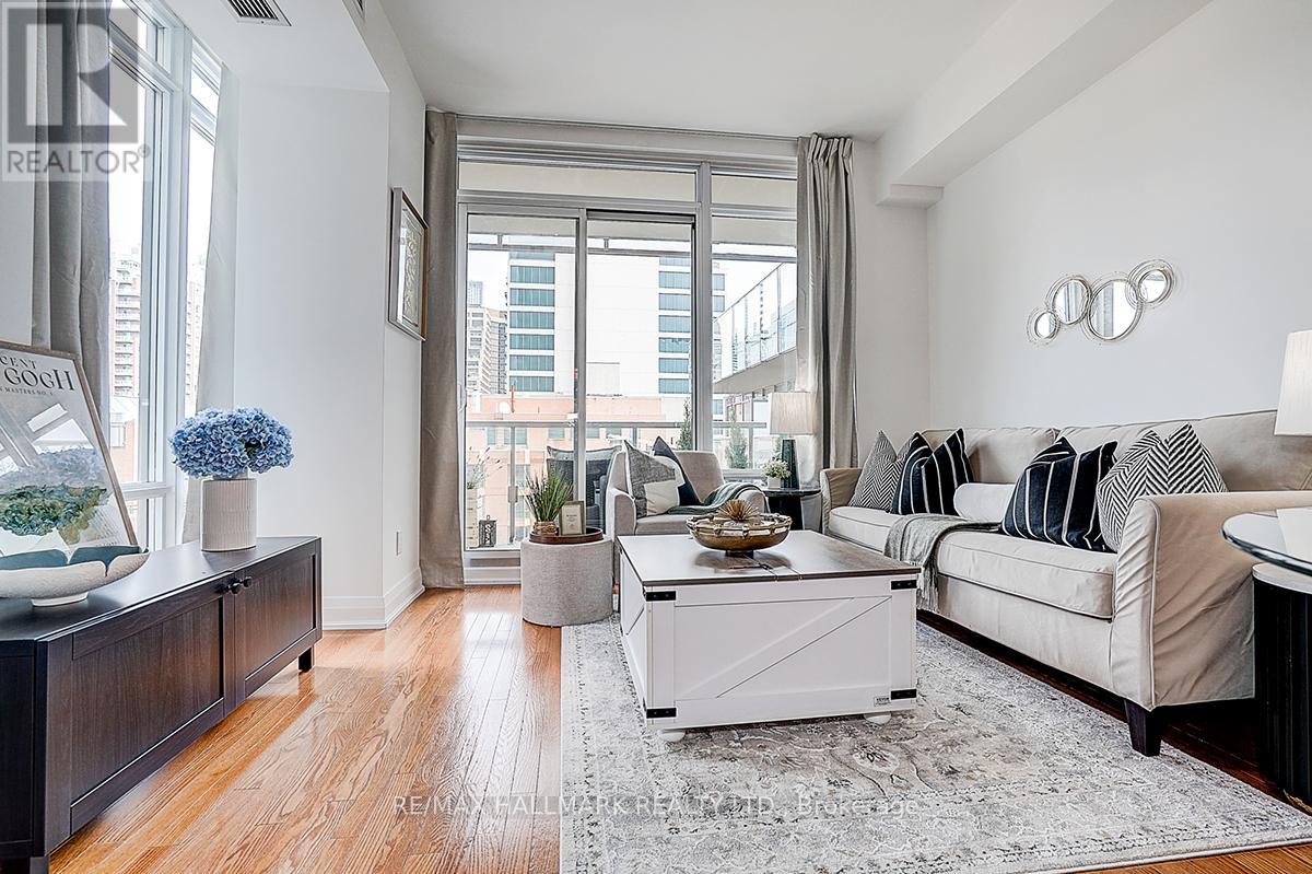 819 - 1 Bedford Road, Toronto, Ontario  M5R 2B5 - Photo 5 - C12467599