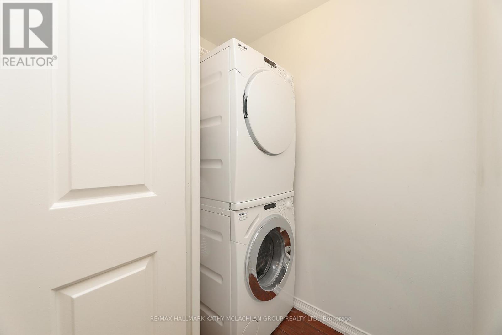 421 - 955 Millwood Road, Toronto, Ontario  M4G 4E3 - Photo 21 - C12467605