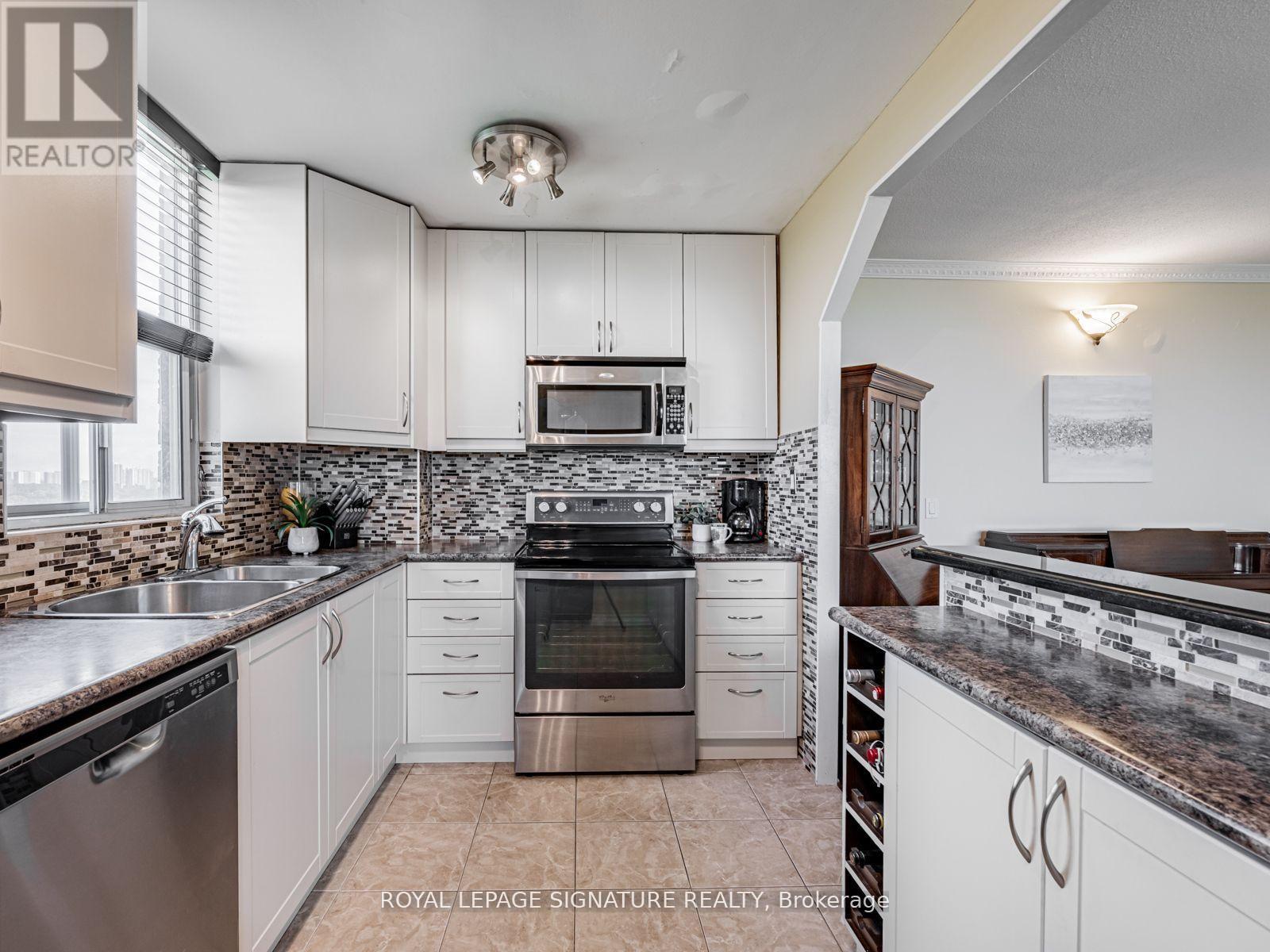 1914 - 60 Pavane Linkway, Toronto, Ontario  M3C 2Y6 - Photo 15 - C12467613