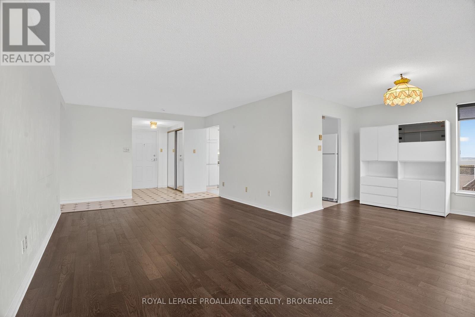 1006 - 257 Bath Road, Kingston, Ontario  K7M 7T3 - Photo 6 - X12467685