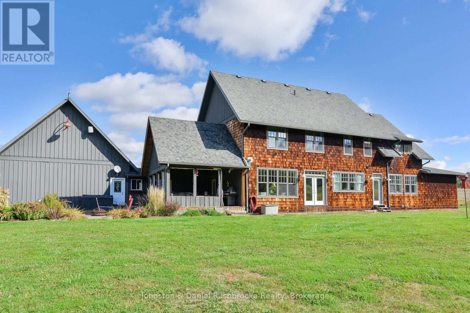 1422 Muskoka Rd 118 Road W, Bracebridge (Monck (Bracebridge)), Ontario  P1L 1W8 - Photo 4 - X12467658