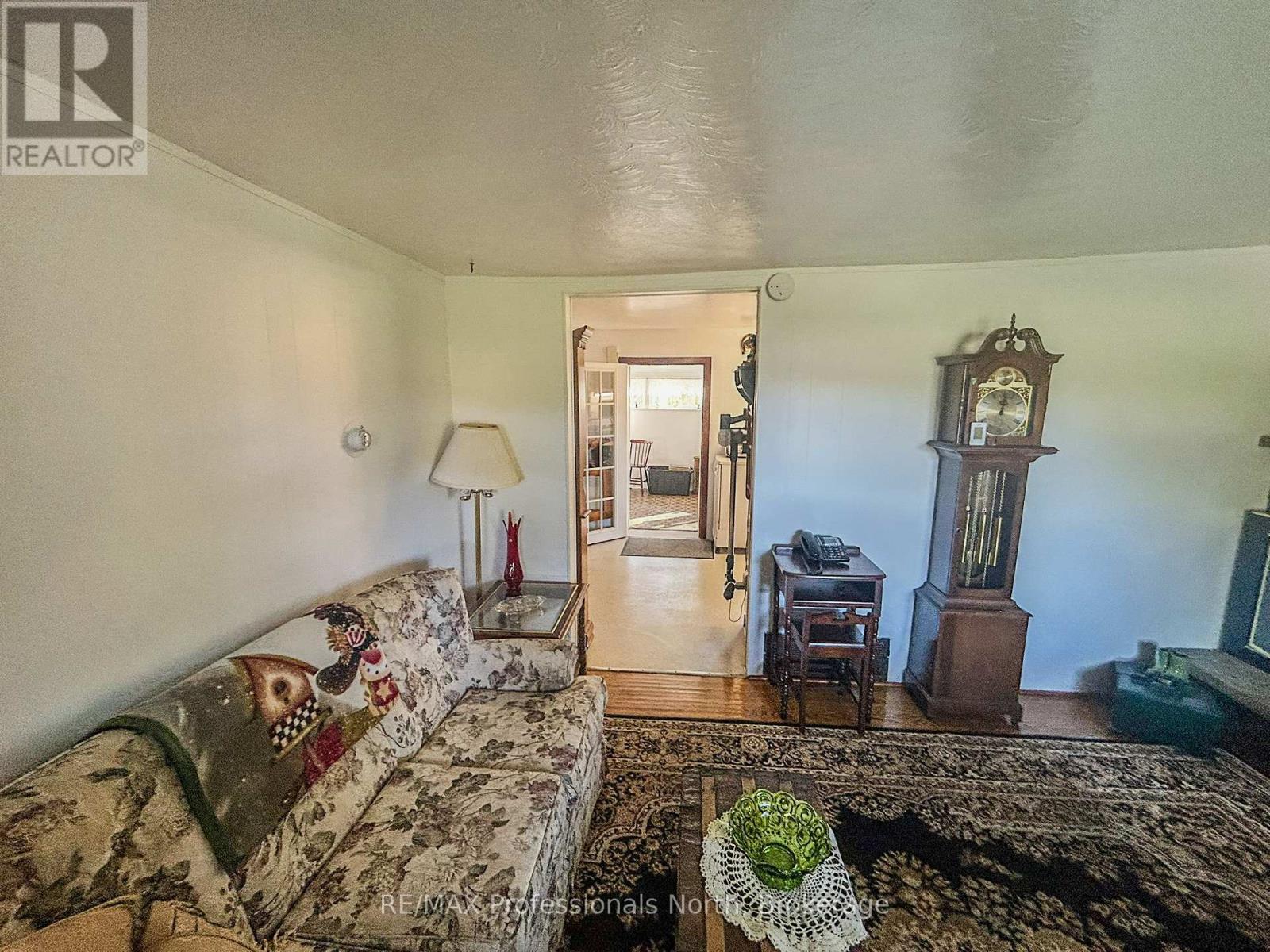 1067 Yankee Line, Selwyn, Ontario  K0L 1T0 - Photo 15 - X12467707