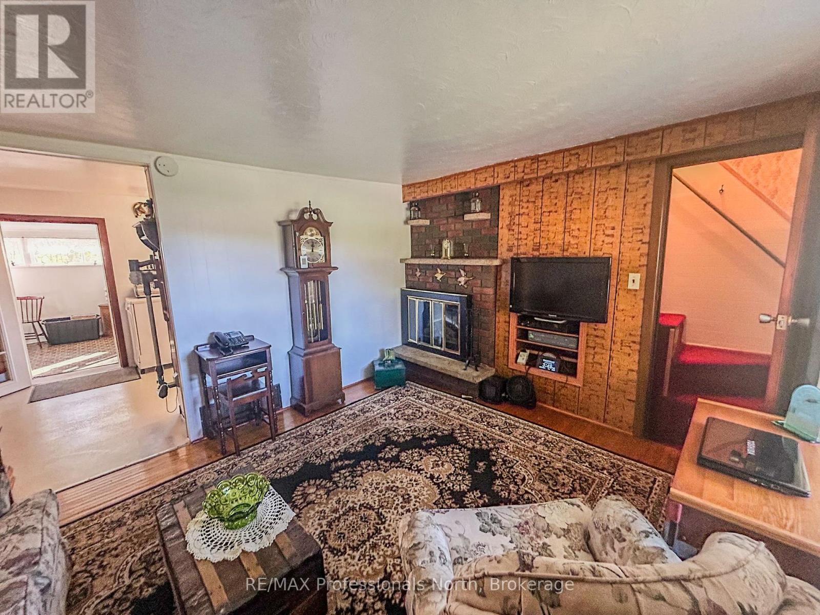1067 Yankee Line, Selwyn, Ontario  K0L 1T0 - Photo 16 - X12467707