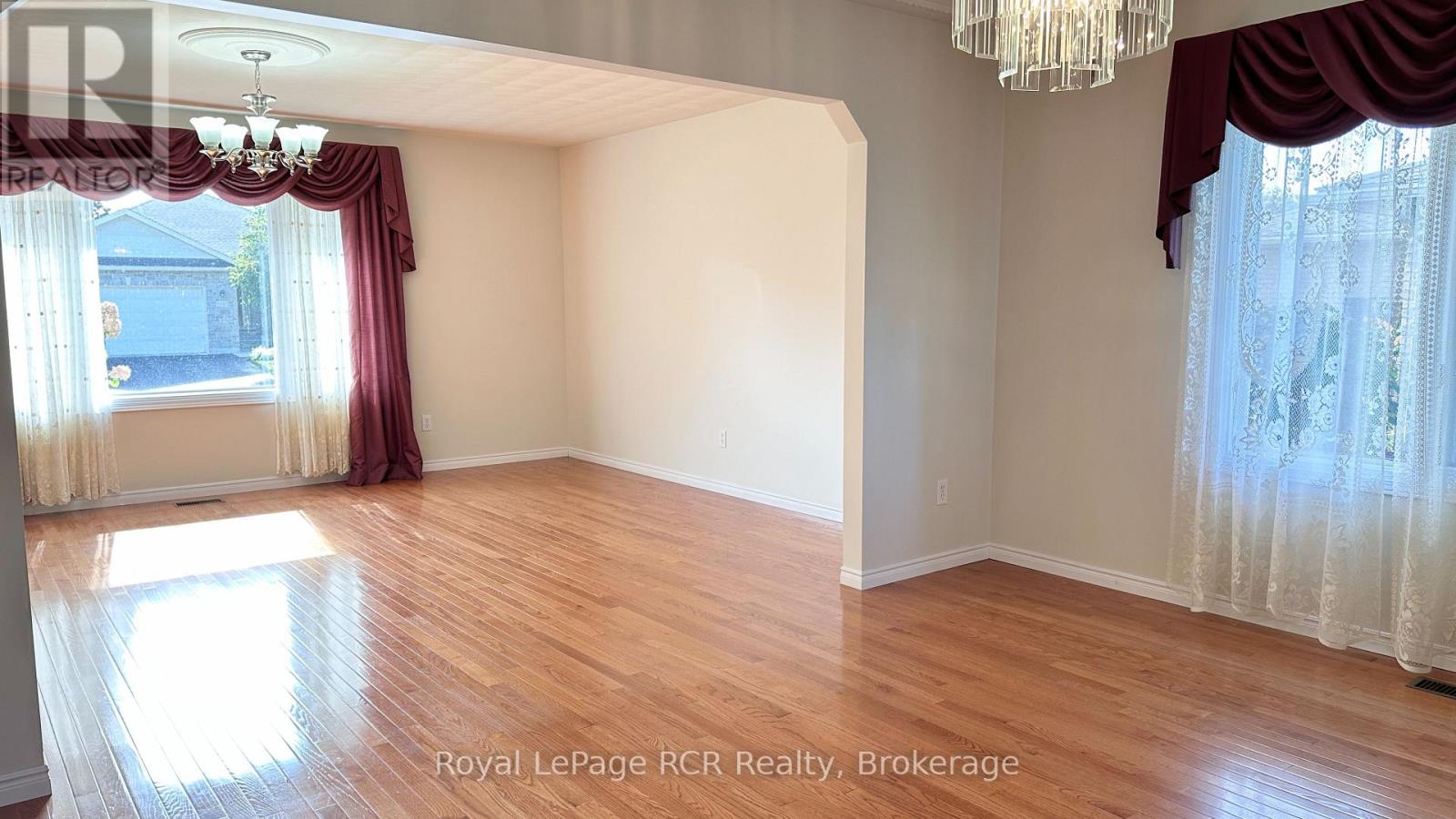 218 4th Street Crescent, Hanover, Ontario  N4N 3S2 - Photo 13 - X12467712