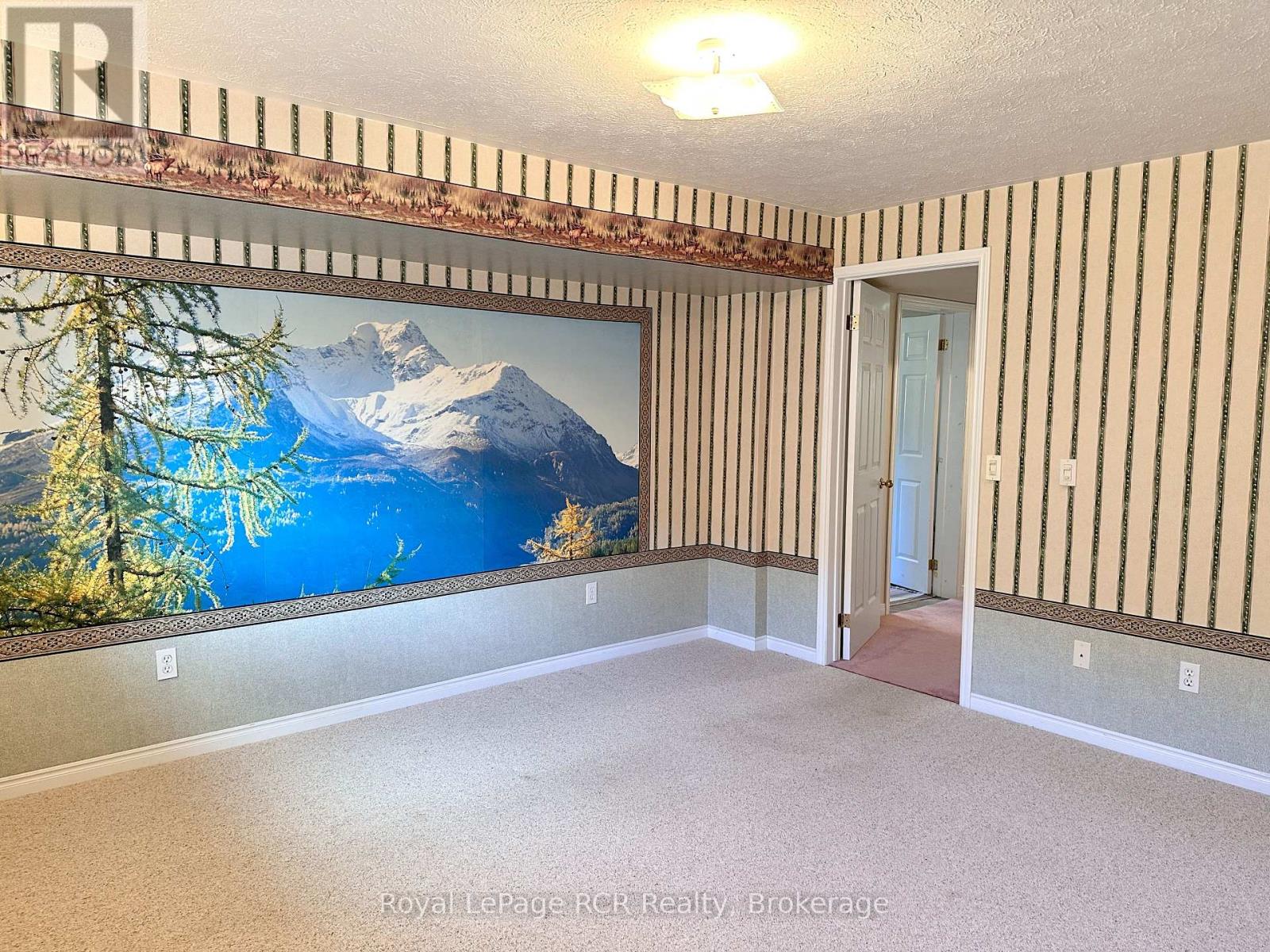 218 4th Street Crescent, Hanover, Ontario  N4N 3S2 - Photo 44 - X12467712