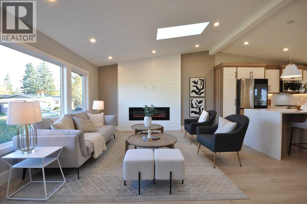 Property at 1 Cherovan Drive SW image 2