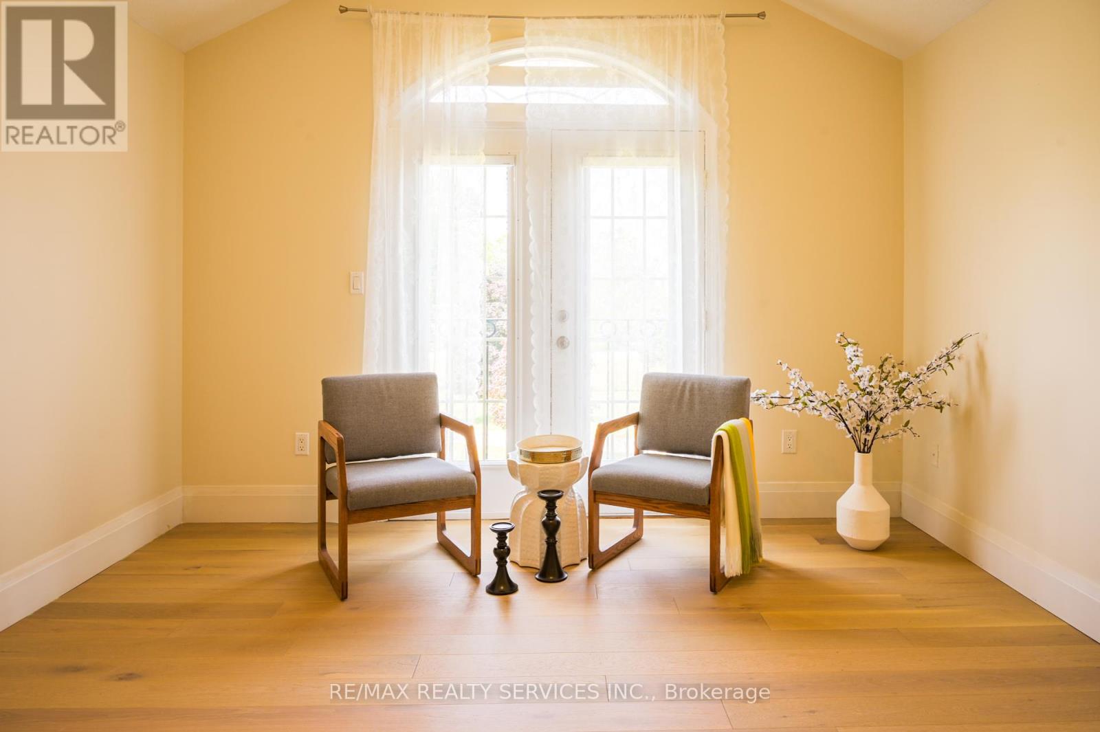 214 & 218 Maple Avenue S, Brant, Ontario  N0E 1A0 - Photo 13 - X12441998