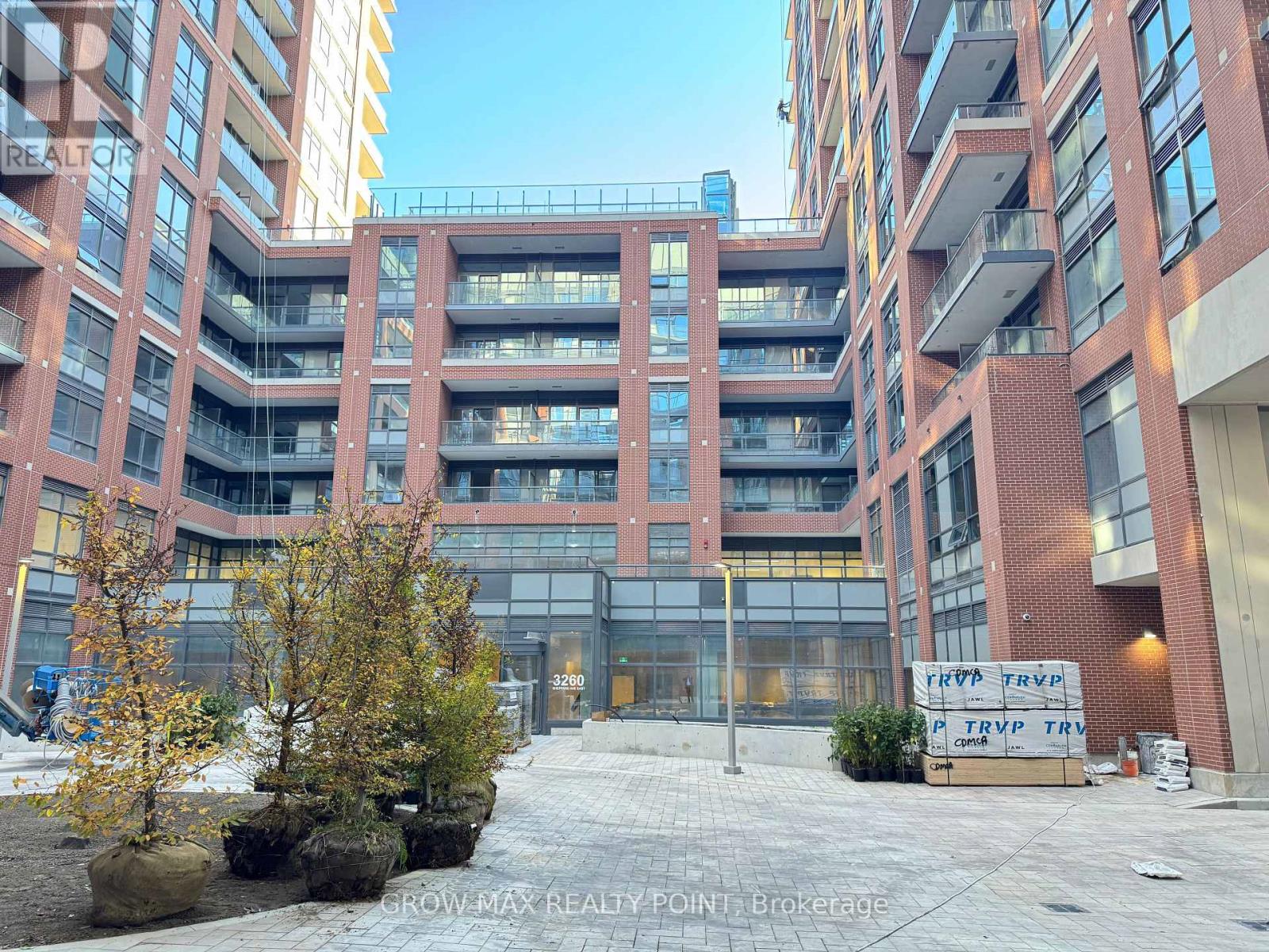 1421 - 3270 Sheppard Avenue E, Toronto, Ontario  M1T 3K3 - Photo 2 - E12467610