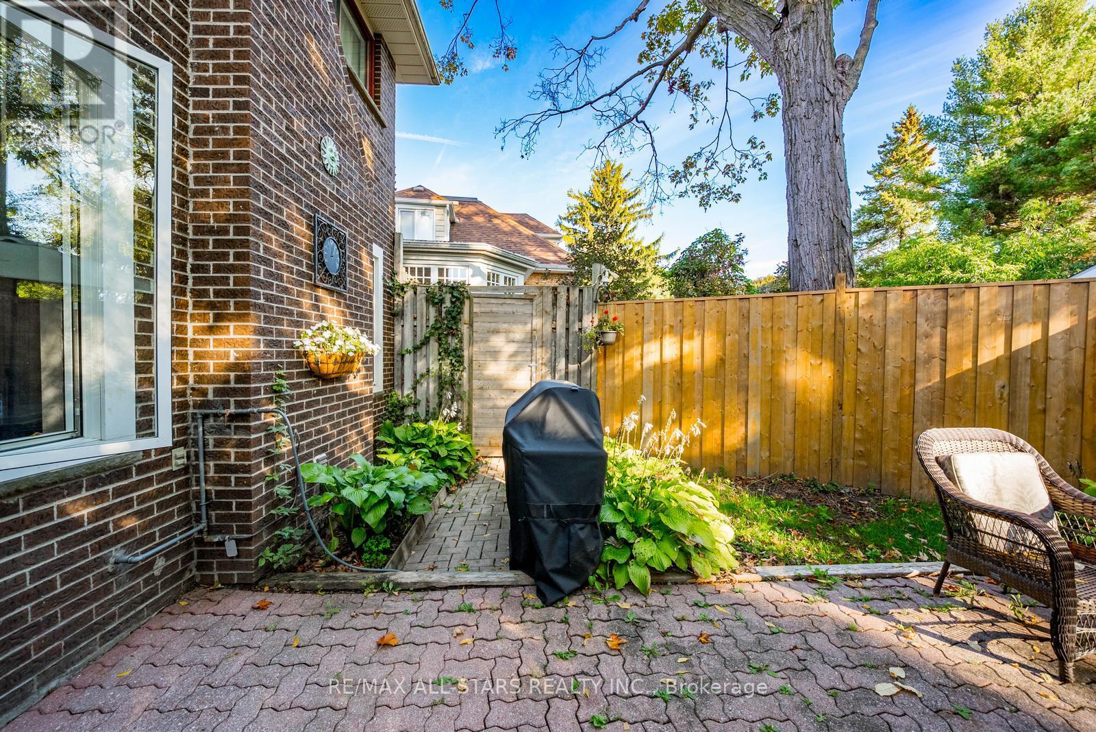 55 Larwood Boulevard, Toronto, Ontario  M1M 2M6 - Photo 37 - E12467616