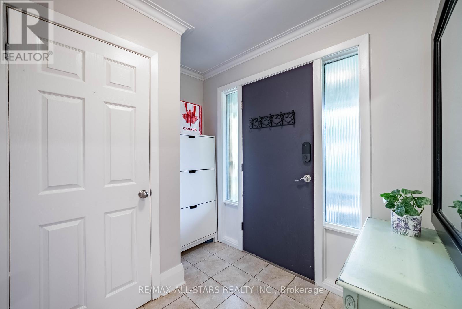 55 Larwood Boulevard, Toronto, Ontario  M1M 2M6 - Photo 7 - E12467616