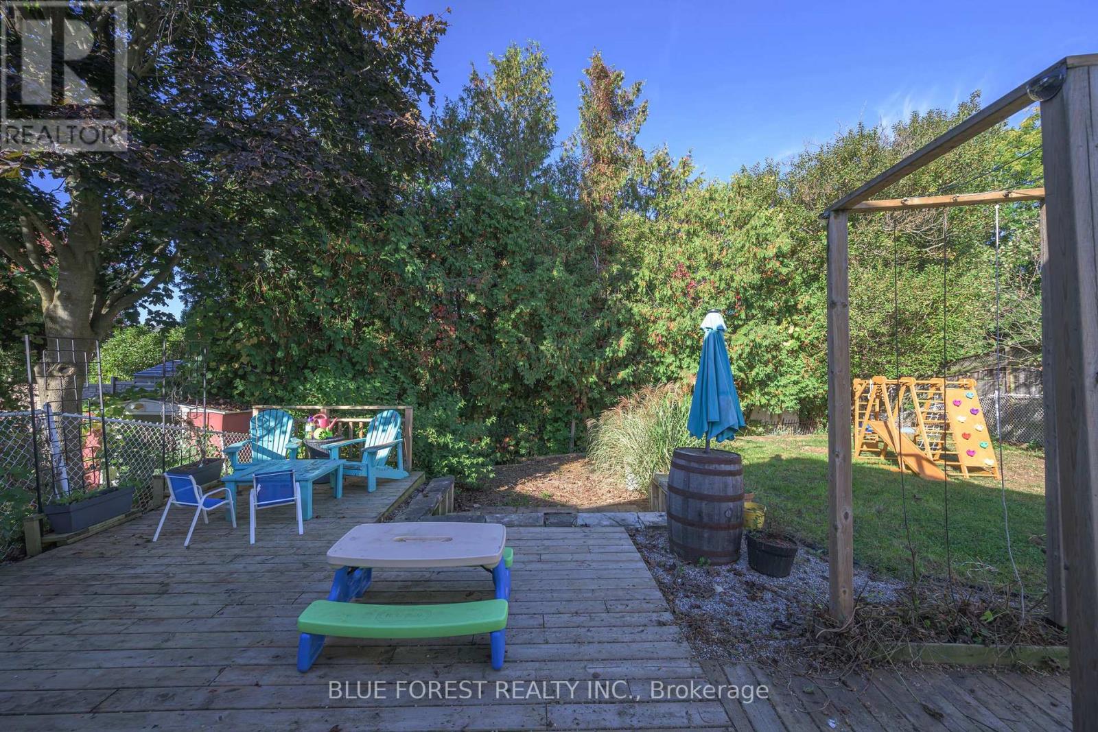 162 Olympic Crescent, London North, Ontario  N6G 3P7 - Photo 18 - X12467660