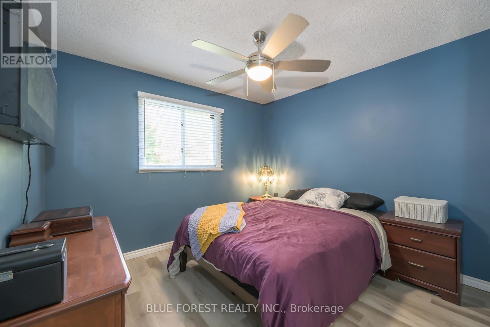 162 Olympic Crescent, London North, Ontario  N6G 3P7 - Photo 8 - X12467660