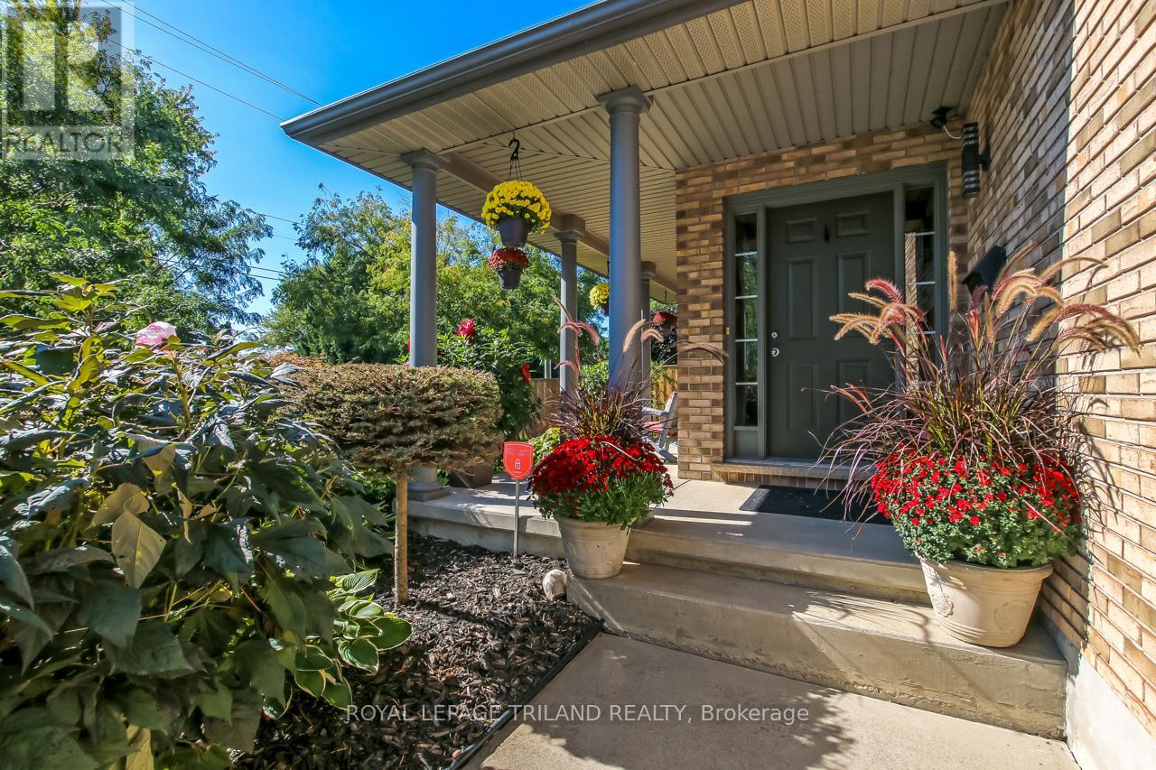 6696 Beattie Street, London South, Ontario  N6P 1T6 - Photo 10 - X12467778