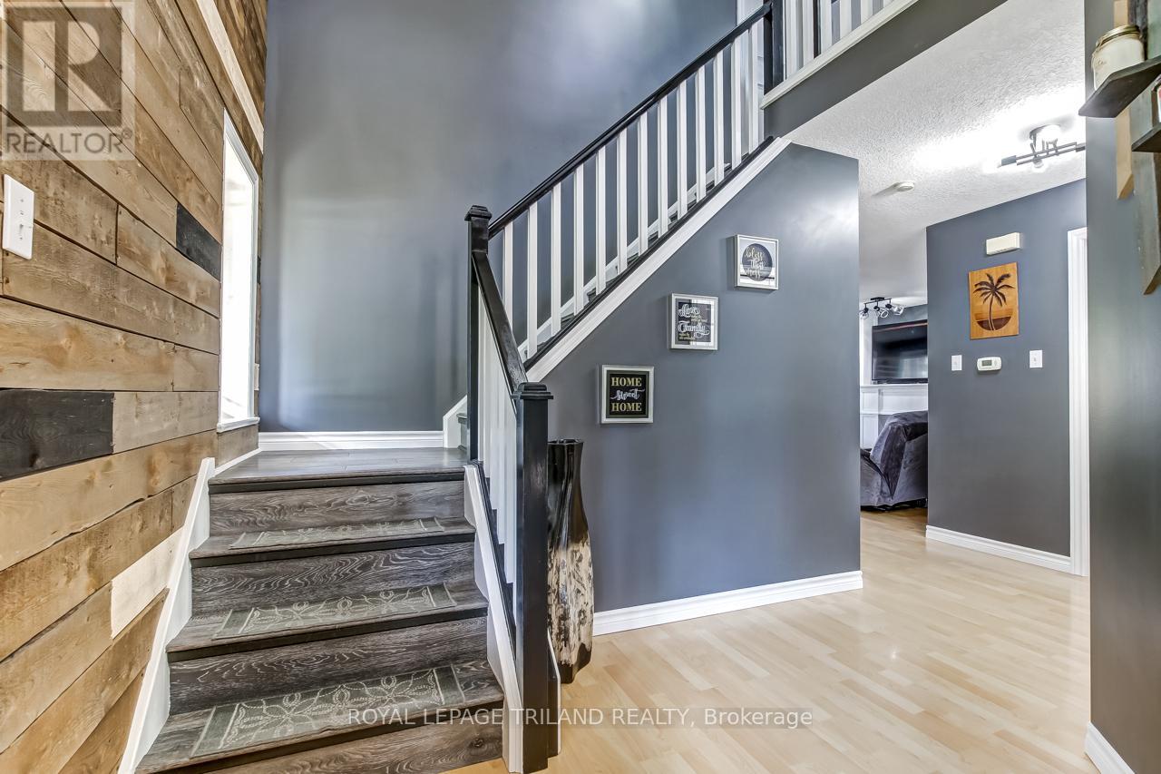 6696 Beattie Street, London South, Ontario  N6P 1T6 - Photo 12 - X12467778