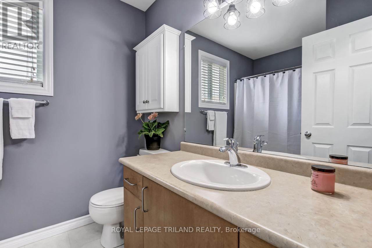 6696 Beattie Street, London South, Ontario  N6P 1T6 - Photo 26 - X12467778