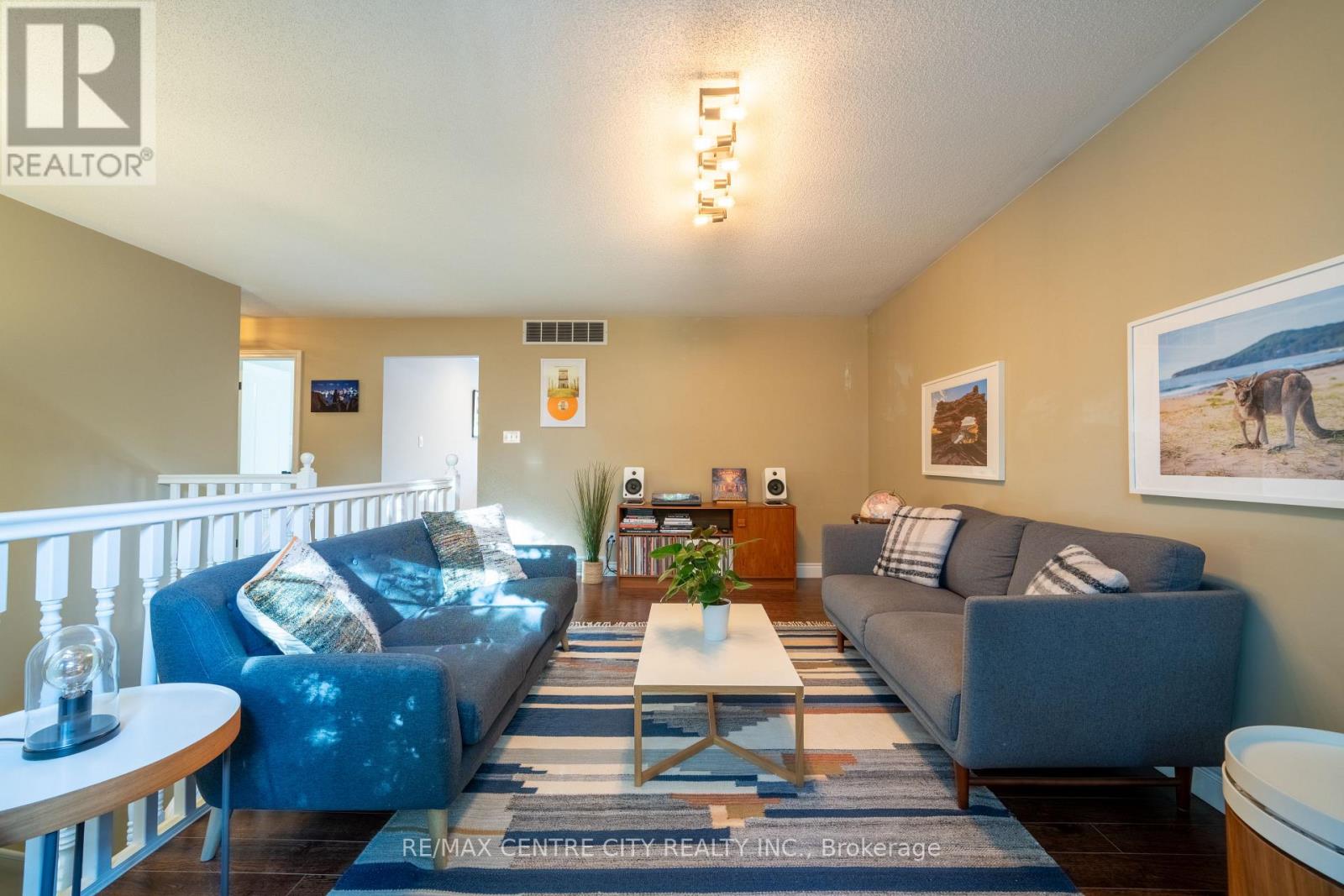 495 Riverview Drive, Strathroy-Caradoc, Ontario  N7G 4B3 - Photo 3 - X12467791