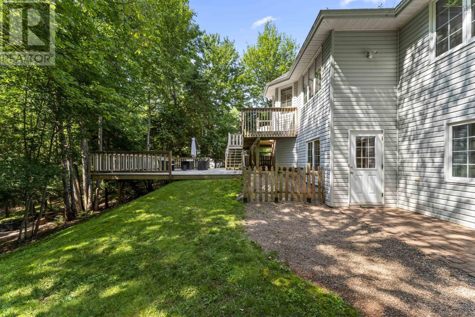 27 Somerset Drive, Bible Hill, Nova Scotia  B6L 4J3 - Photo 6 - 202519128