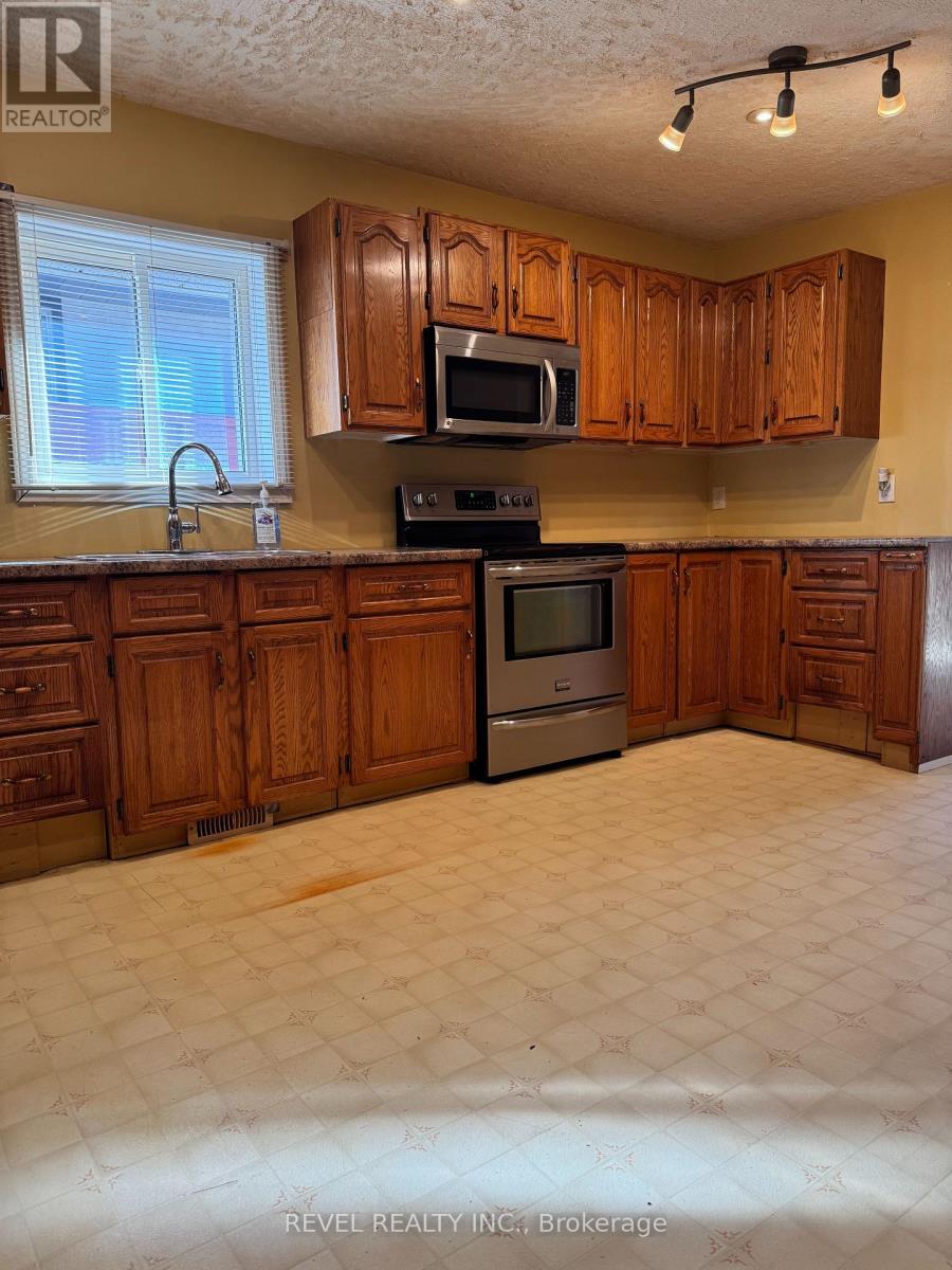 60 Polaris Road, Timmins, Ontario  P4N 4L2 - Photo 2 - T12467689