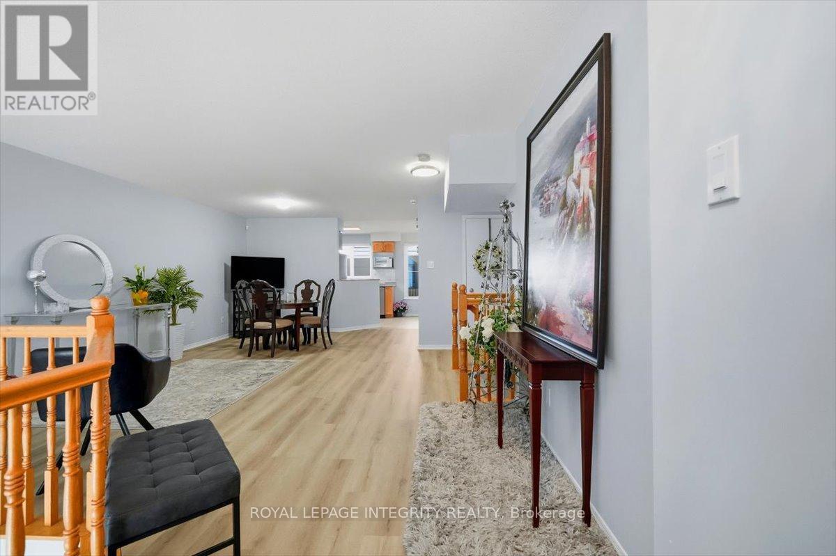4471 Harper Avenue, Ottawa, Ontario  K1J 1C9 - Photo 4 - X12467693