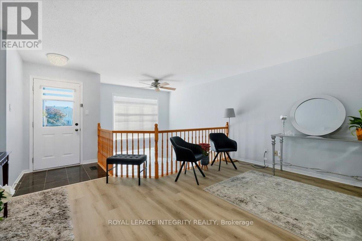 4471 Harper Avenue, Ottawa, Ontario  K1J 1C9 - Photo 5 - X12467693