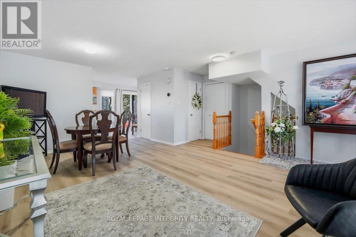 4471 Harper Avenue, Ottawa, Ontario  K1J 1C9 - Photo 6 - X12467693