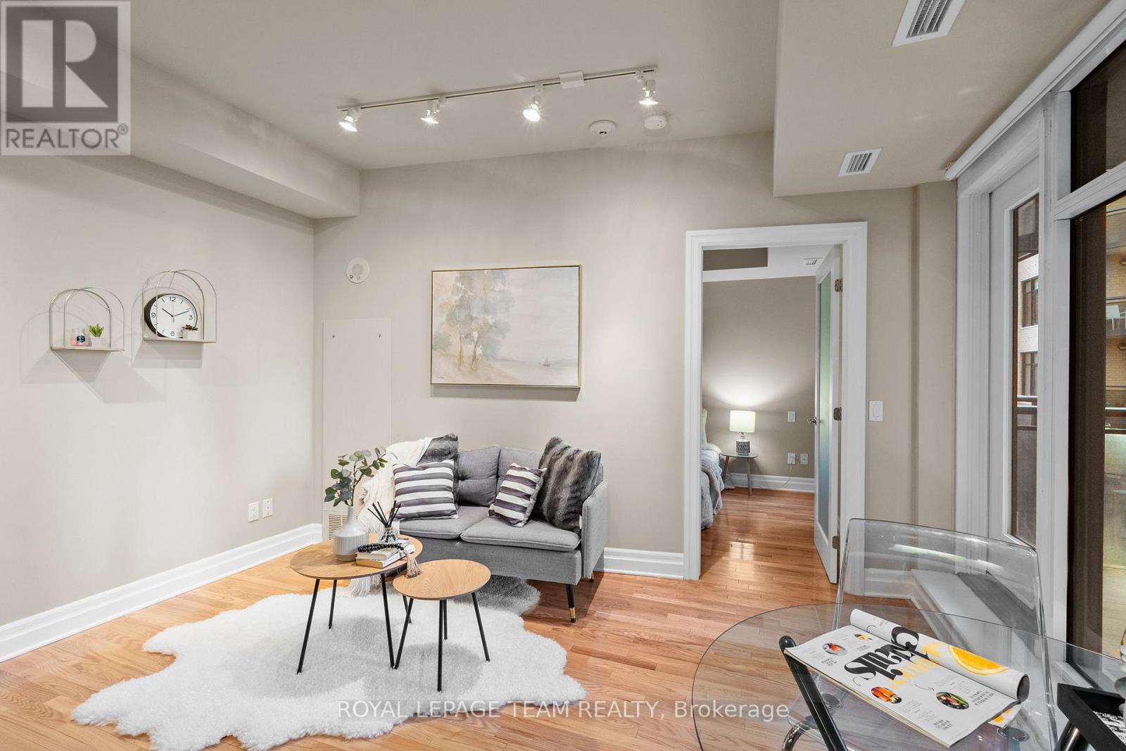 407 - 245 Kent Street, Ottawa, Ontario  K2P 0A5 - Photo 15 - X12467700
