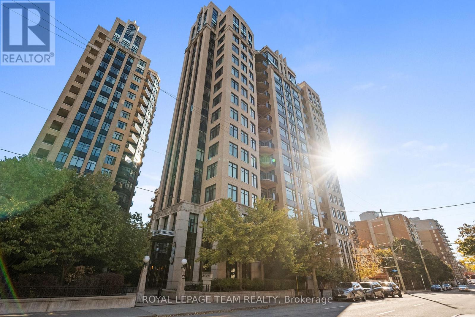 407 - 245 Kent Street, Ottawa, Ontario  K2P 0A5 - Photo 2 - X12467700