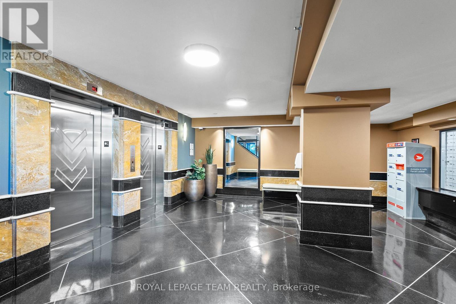 407 - 245 Kent Street, Ottawa, Ontario  K2P 0A5 - Photo 7 - X12467700