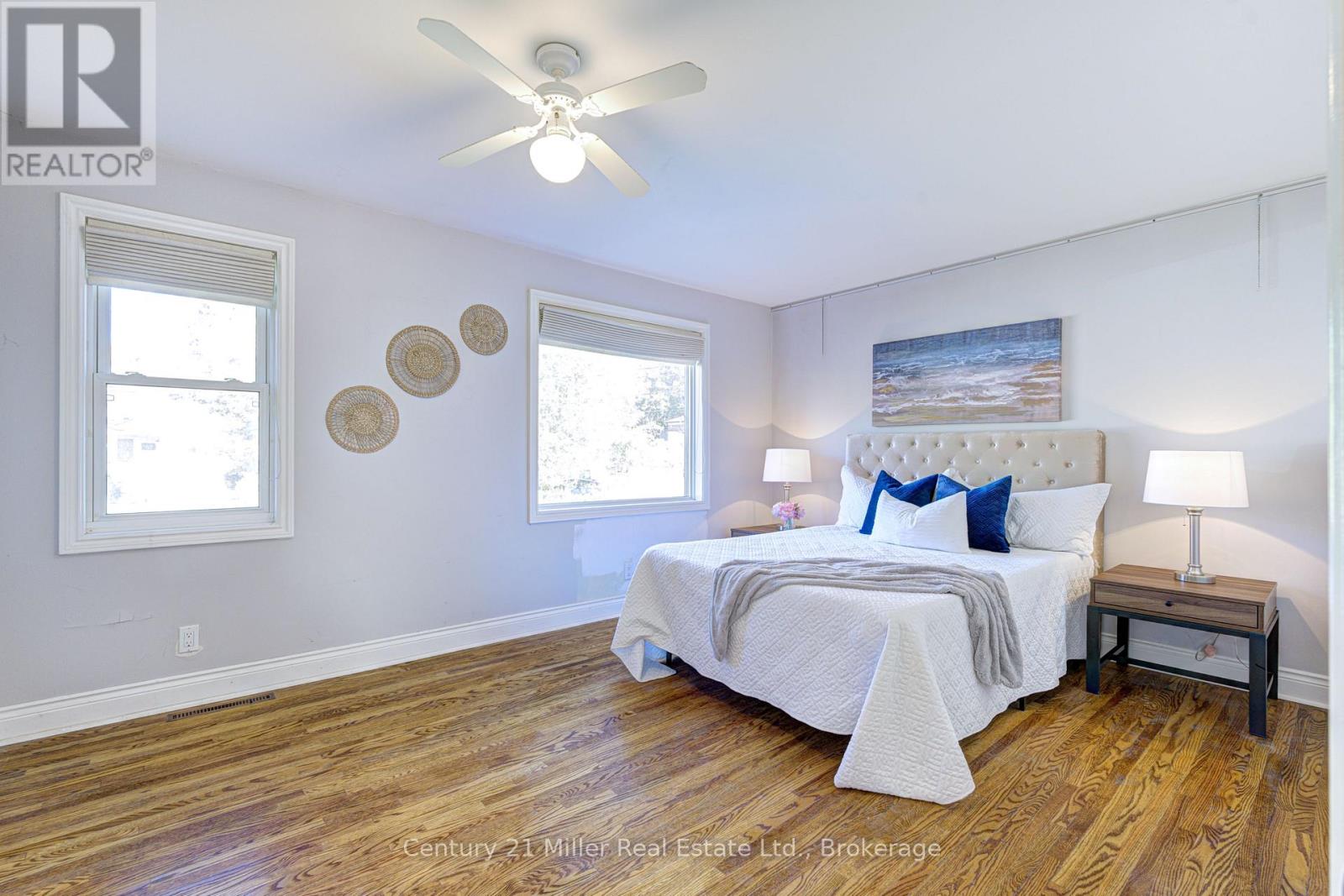 46 Woodlawn Avenue, Mississauga, Ontario  L5G 3K6 - Photo 7 - W12467684