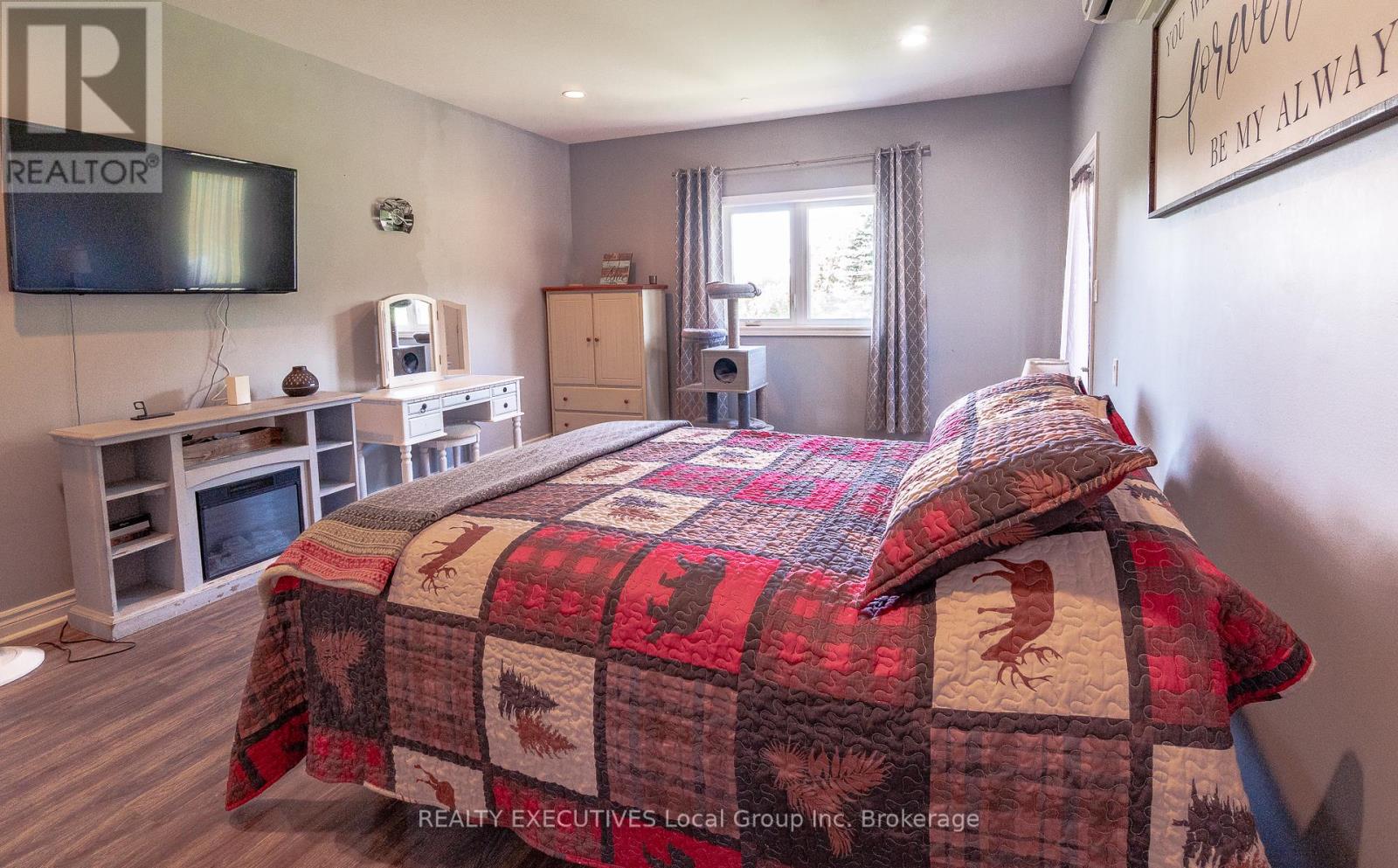 98 Memorial Park Drive E, Powassan, Ontario  P0H 1Z0 - Photo 18 - X12467810