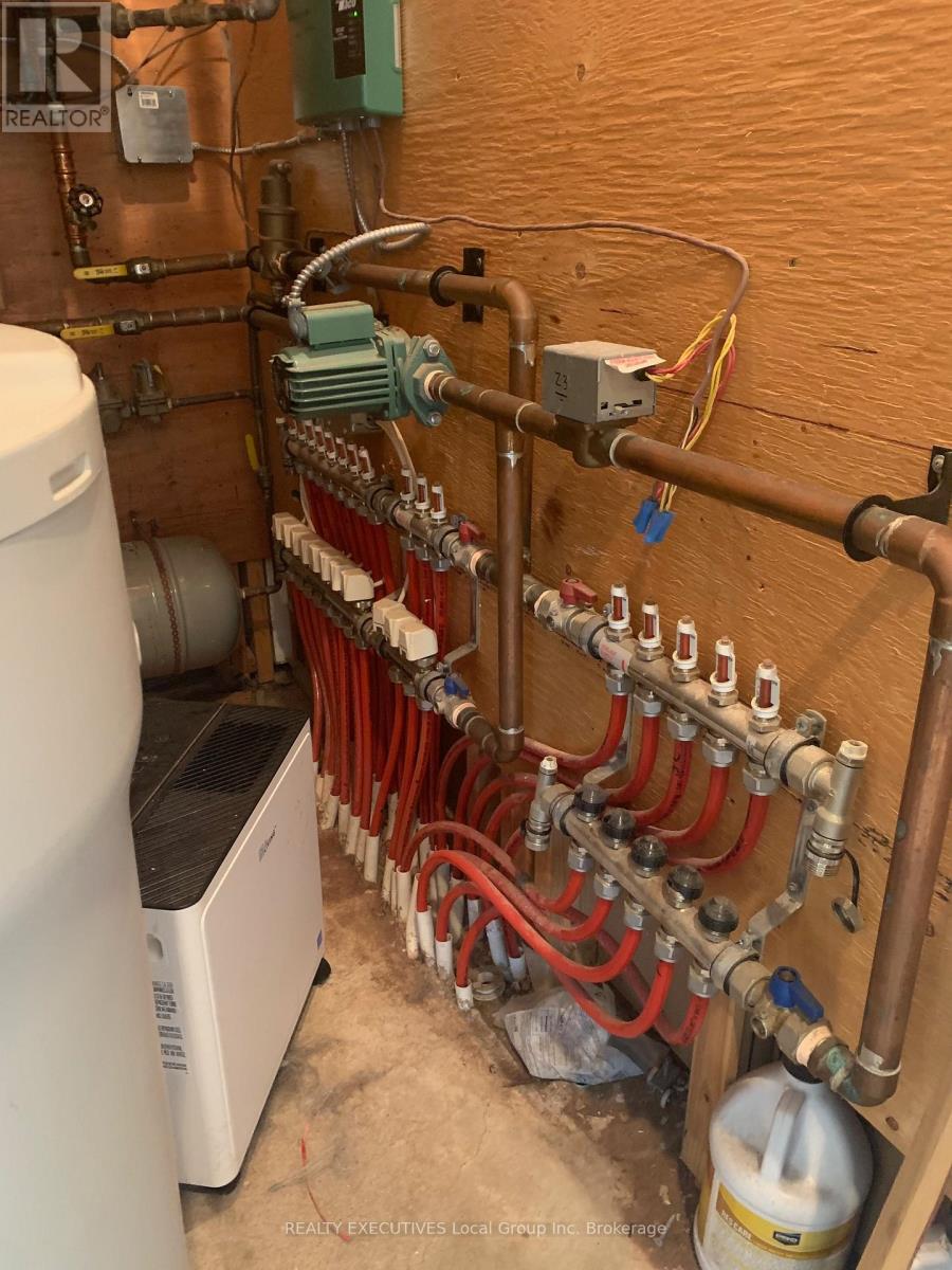 98 Memorial Park Drive E, Powassan, Ontario  P0H 1Z0 - Photo 24 - X12467810