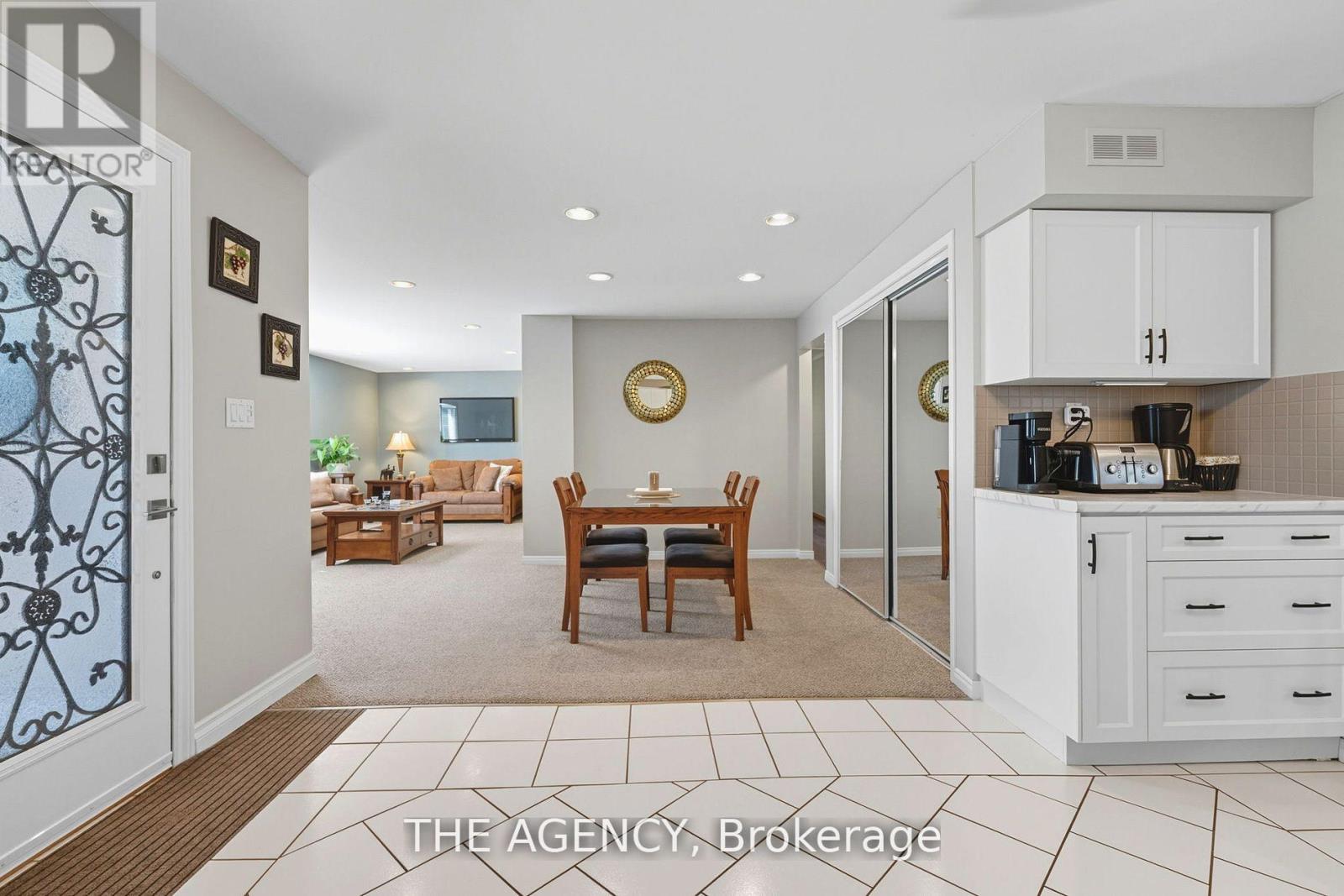 6359 Lyons Creek Road, Niagara Falls, Ontario  L2G 0L9 - Photo 15 - X12467753