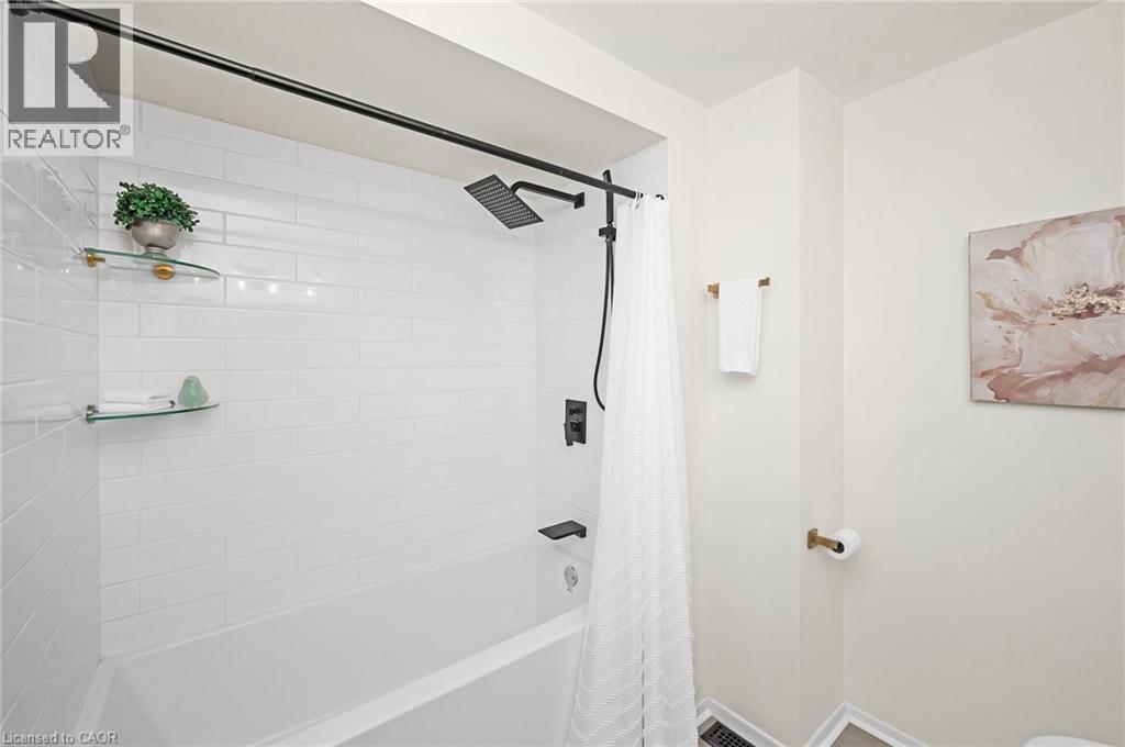 815 Sweetwater Crescent, Mississauga, Ontario  L5H 4A7 - Photo 23 - 40779991