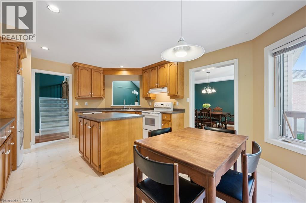 66 Kortright Road E, Guelph, Ontario  N1G 4N8 - Photo 10 - 40779973