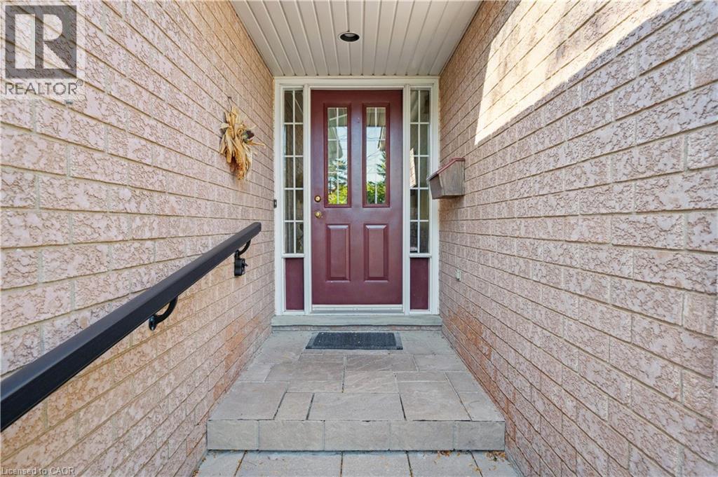 66 Kortright Road E, Guelph, Ontario  N1G 4N8 - Photo 2 - 40779973