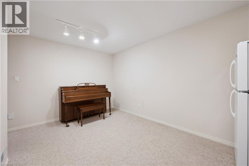 66 Kortright Road E, Guelph, Ontario  N1G 4N8 - Photo 31 - 40779973