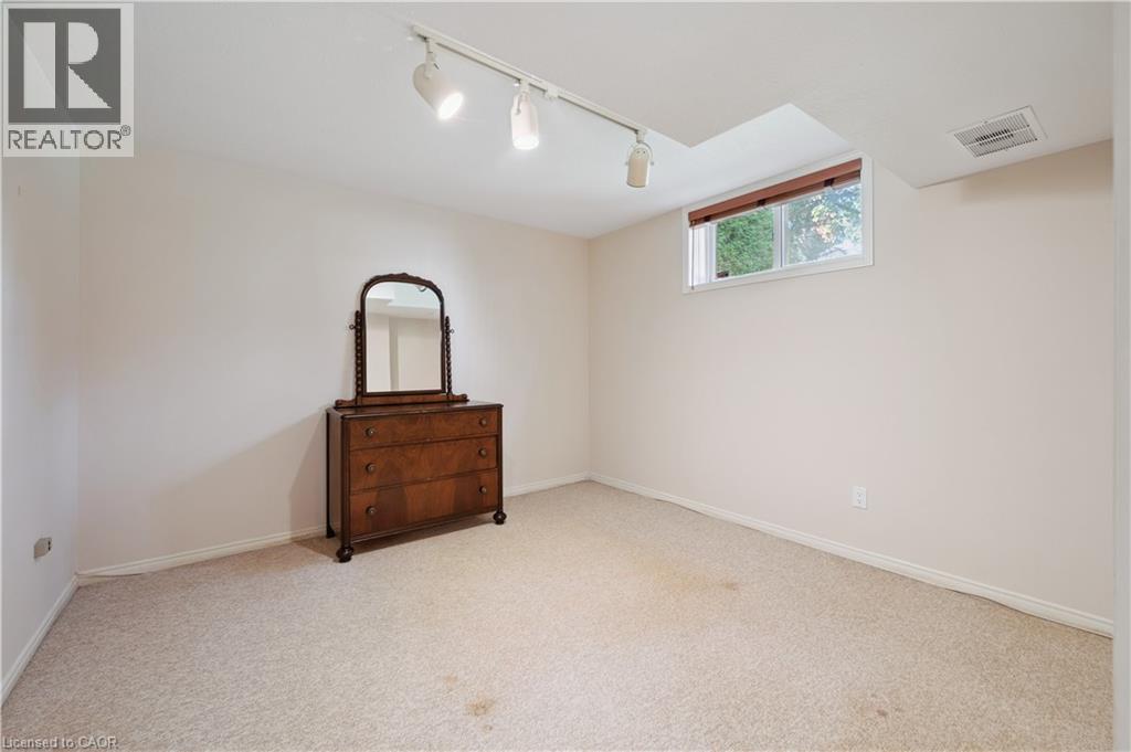 66 Kortright Road E, Guelph, Ontario  N1G 4N8 - Photo 34 - 40779973