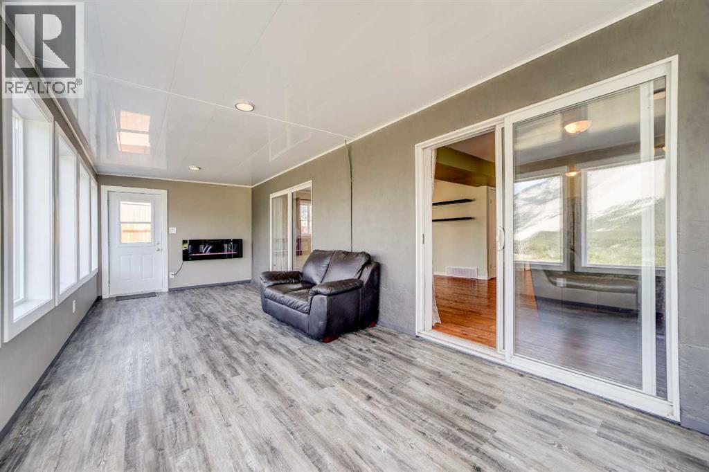 2102 214 Street, Bellevue, Alberta  T0K 0C0 - Photo 23 - A2238491