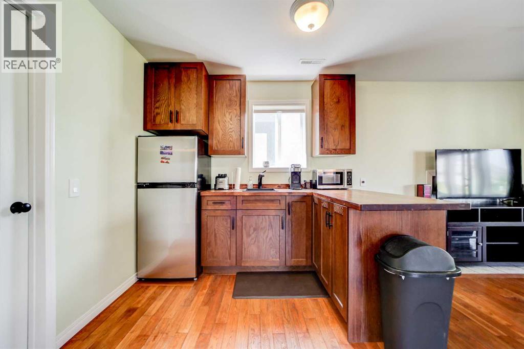 2102 214 Street, Bellevue, Alberta  T0K 0C0 - Photo 27 - A2238491